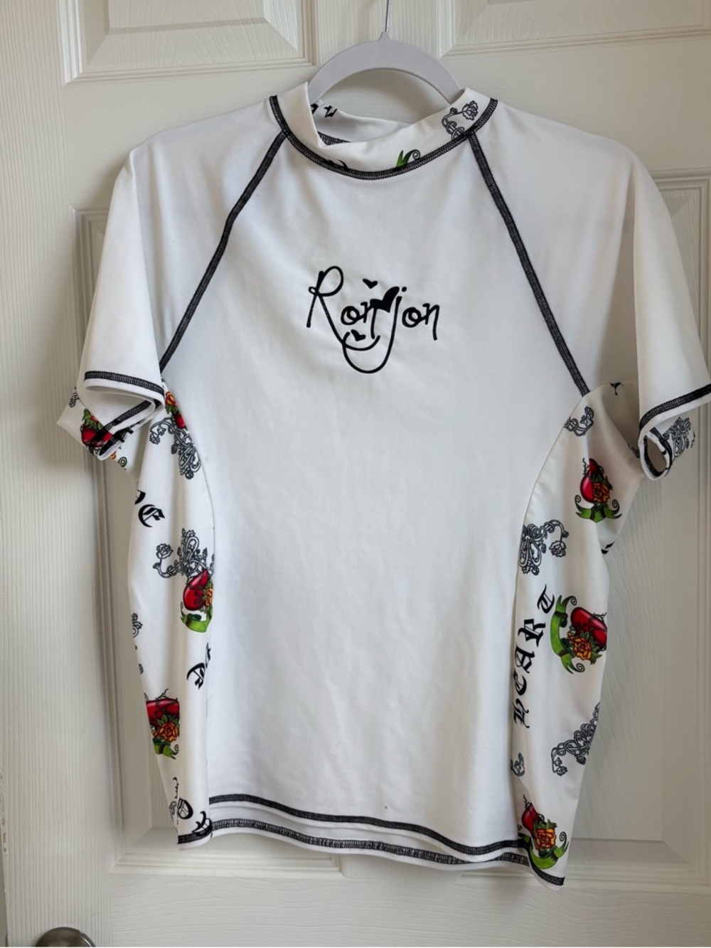 RonJon Women’s Swim shirt Size XL